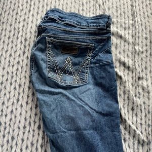 Women’ wrangler jeans